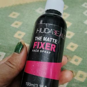 The Matte Fixer Face Spry