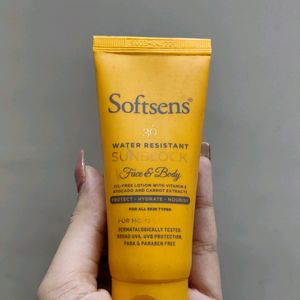 Softsens Spf 30 Water Resistance Sunblock