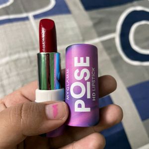 Myglamm Pose Hd Matte Lipstick (Raspberry)