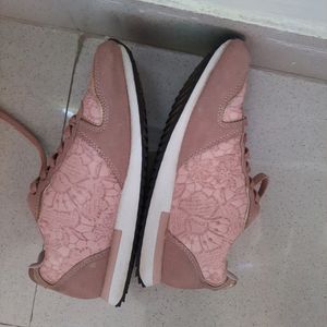 Y2K Dusty pink lace Sneakers