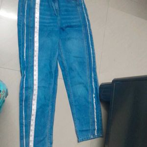 Allen Solly Relaxed Crop Girls Jeans 11 To 12 Year