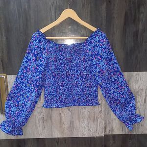 Cutie Long Sleeves Crop Top