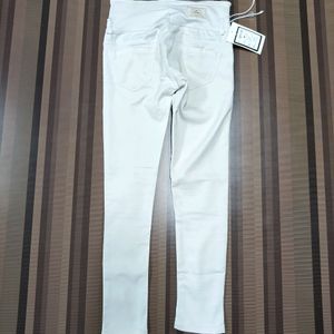 W-22 Size-28 Slim Fit Women Denim Jeans