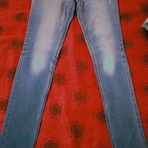 Skin Fit Jeans