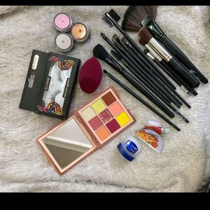 Makeup Kit Combo