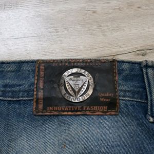 Innovative Fashion Jean's Size 36 SA033