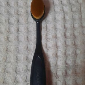 Foundation Brush