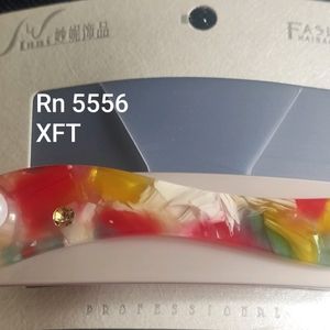 5556 - Korean Hair Clip