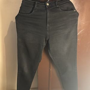 KRAUS Black Jeans