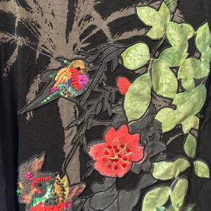 Black T-shirt Embroidered