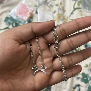 Sliver Bow Necklace