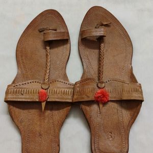 Kolhapuri Chappal For Women Haand Stitched