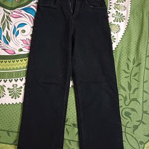 Black straight Fit Jeans