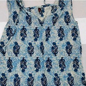 Short Sleevless Kurti