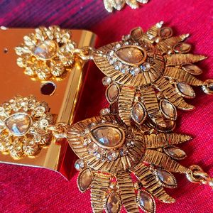 Earrings With Mangteeka