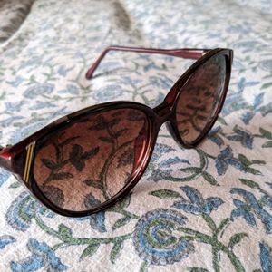 Vintage Monalisa Brand Sunglasses