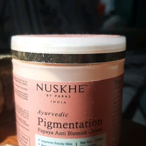 Nuskhe Pigmentaion Papaya Anti Blemish Cr