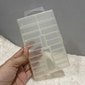 28 Grid Plastic Organizer