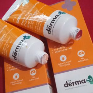 The Derma Co Pore Minimizing Sunscreen