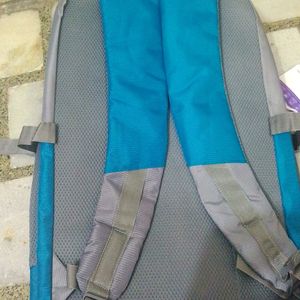 Very Good Quality Travelling Bag