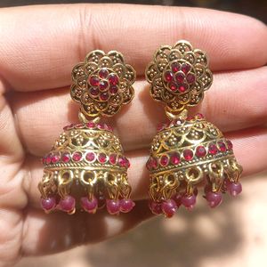 2 Set Earrings