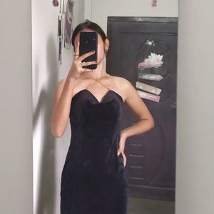 Padded Black velvet Body Fit Dress… Make Offer!!!