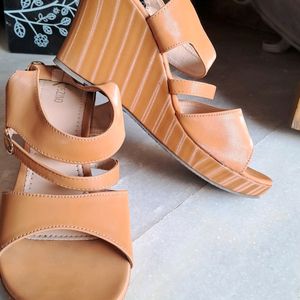 Casual Wedges,Colour: Tan , Heel Height : 3in