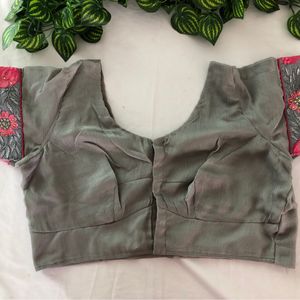 Grey&Pink Embroided Saree&Blouse(Women’s)