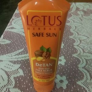 LOTUS SAFE SUN DeTAN After-Sun SCRUB