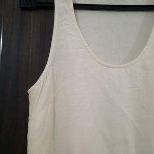 GAP CREPE-DETAIL BOXY TOP