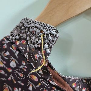 Brown floral top for womens!