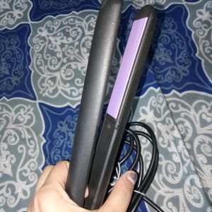 Working Hair Straightener