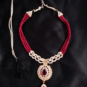 Glamourous Maroon Necklace 🌹