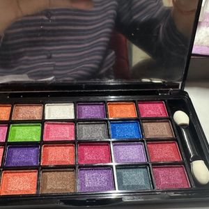 24 PALLETS EYESHADOW COLOR