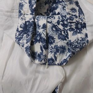 Noble The Best Mini Skirt With Blue Floral Print