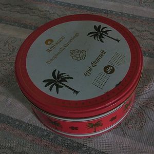 Circular Tin Container