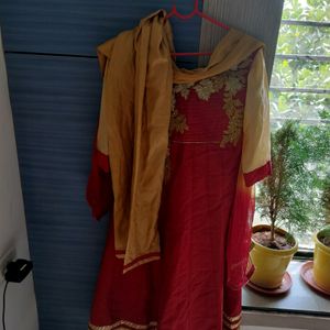 Kurta Set With Dupatta