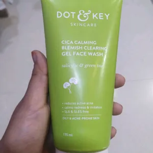 Dot&Key Cica Calming Blemish Clearing Face Wash