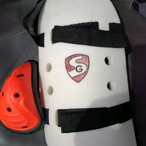 Thigh Pad With L Guard