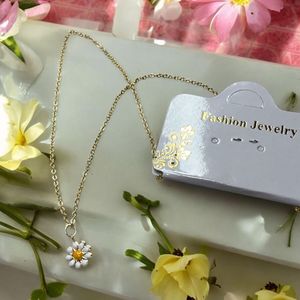 Flowers Necklace