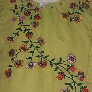 Party Wear  Kurti Suit In Excellent Condition