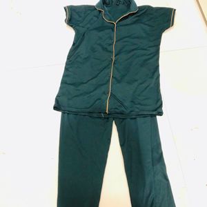 CHIC NIGHTSUIT IN BOYTLE GREEN COLOUR