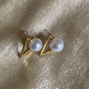 Pearl Studs