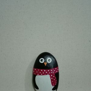 Cute Handpainted Penguin (Height-3.5 inch)