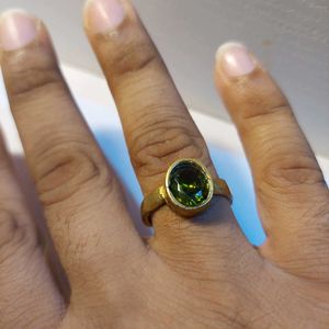 💍 Green Sapphire Stone Brass Ring