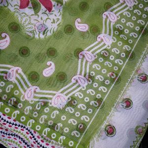 New Saree - Green Colour Beautiful Printed.