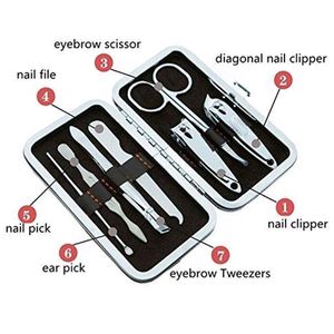 MANICURE KIT 7 IN 1