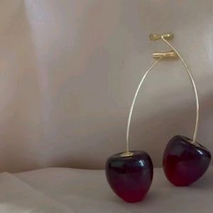 Cherry Earring 🍒