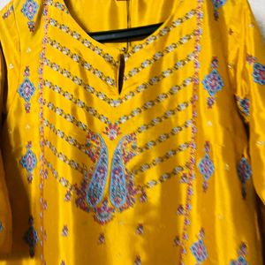 W Ethinic Kurta For Elegance & beautify Look