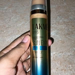 Lakme Sun Expert 1% Hyaluronic Complex Aqua Su Gel